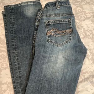 Cowgirl Tuff 27 x 37